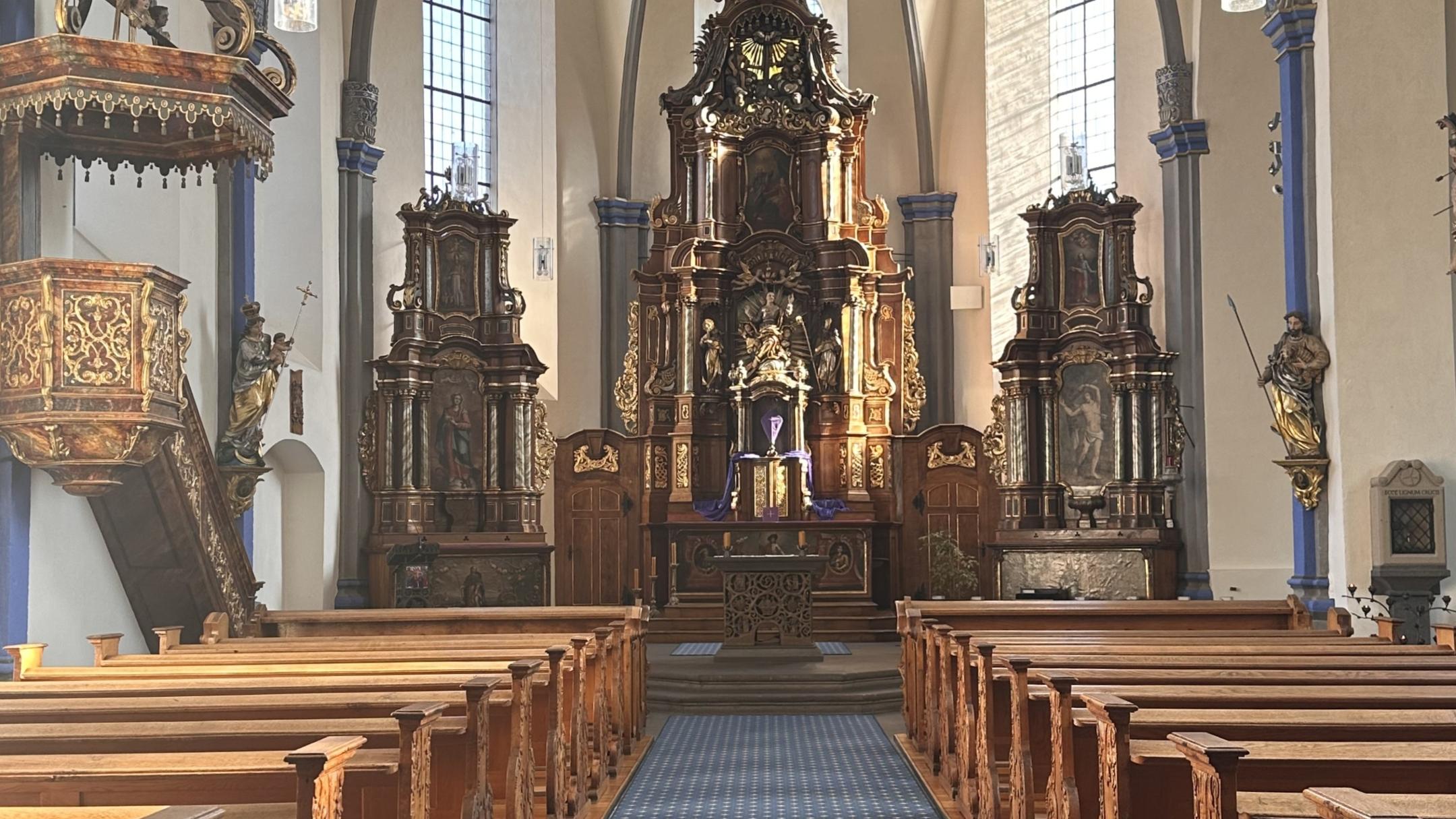 St. Marien BadBreisig innen FotoJustine Friedsam